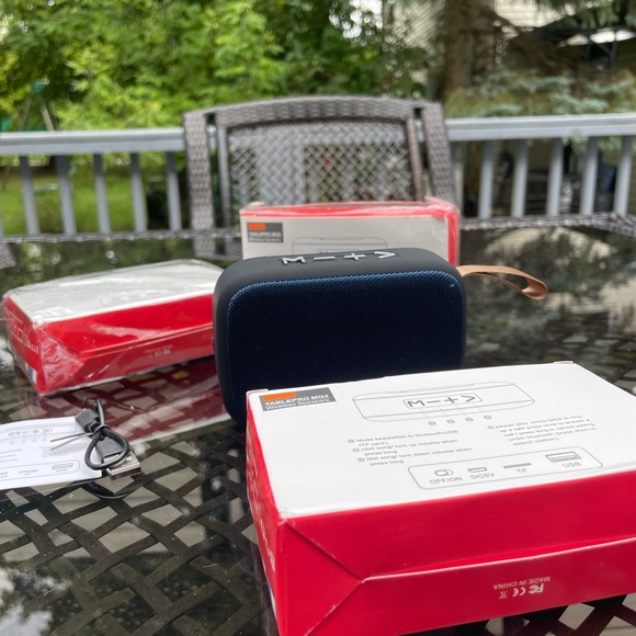 Mini Speaker - Picture 13 of 14